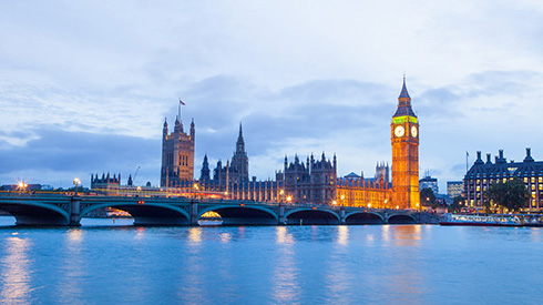 View of the Palace of Westminster and Big Ben in London at night