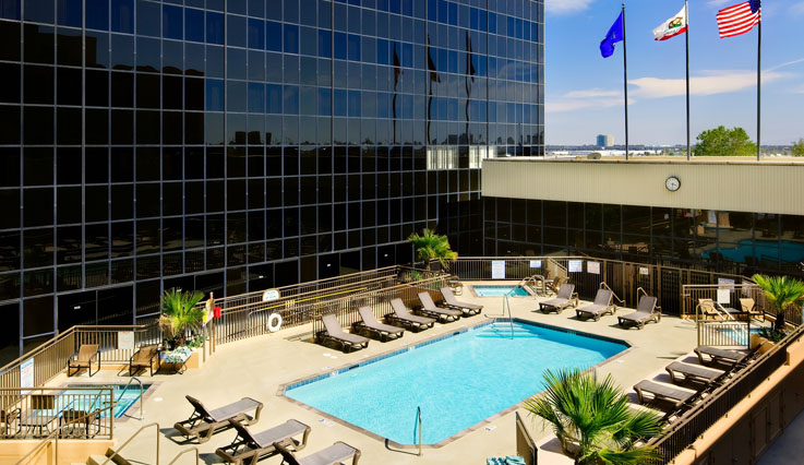 Hilton Los Angeles Airport Hotel | WestJet official site