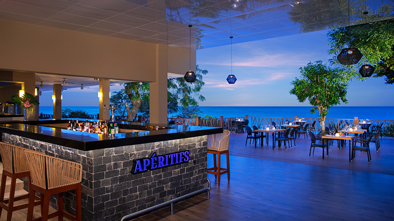 Apertifs Bar