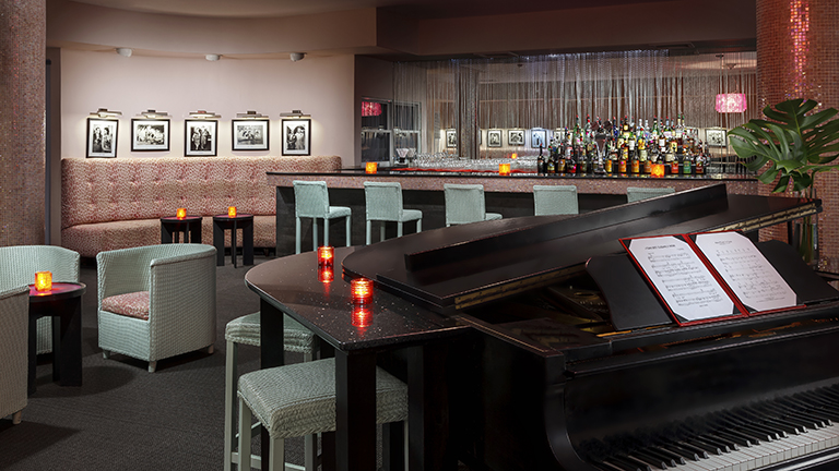 Piano Bar