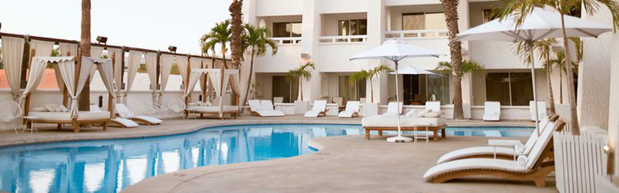 Piscine au Bahia Hotel Beach House